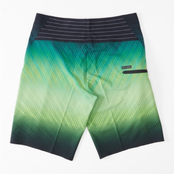 NWT Billabong Fluid Pro Swim Trunks Recycler Boardshorts 20" - Picture 2 of 13